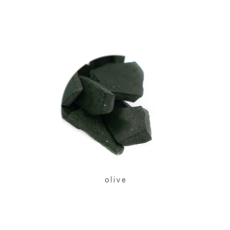 Olive オリーブ ╱ 顏料